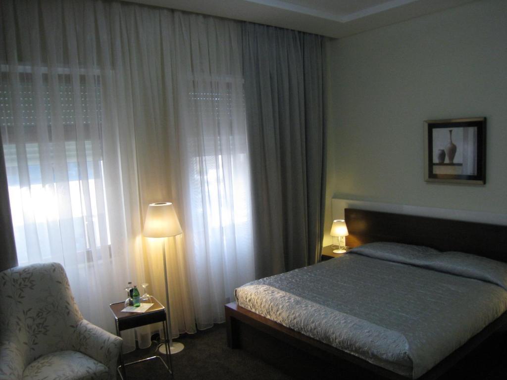 Boutique Hotel Kotoni ติรานา ห้อง รูปภาพ