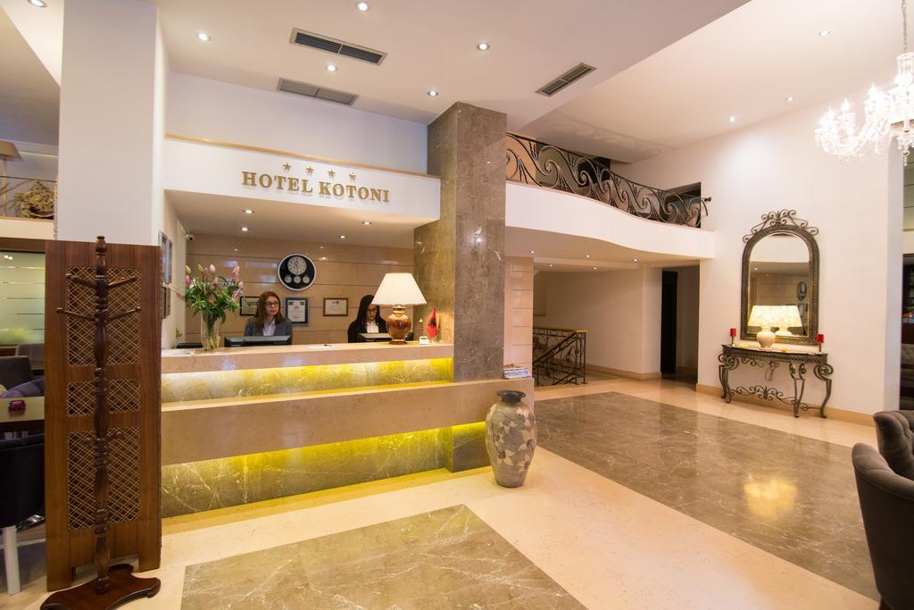 Boutique Hotel Kotoni ติรานา ภายนอก รูปภาพ