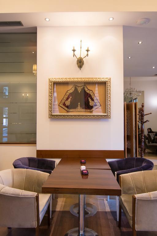 Boutique Hotel Kotoni ติรานา ภายนอก รูปภาพ